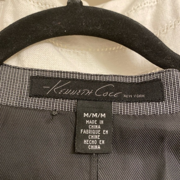 NWT Kenneth Cole Gray Black Stripes Button Up Vest Men’s Medium Party Holidays - Picture 2 of 6